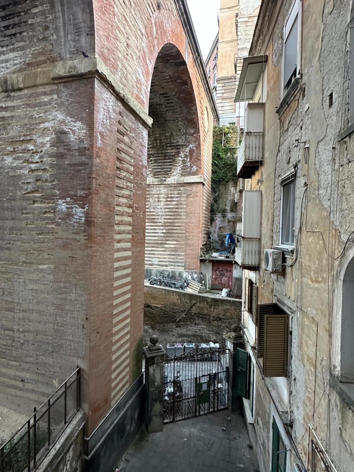 La Casa Del Ponte Love Apartment Naples Exterior photo